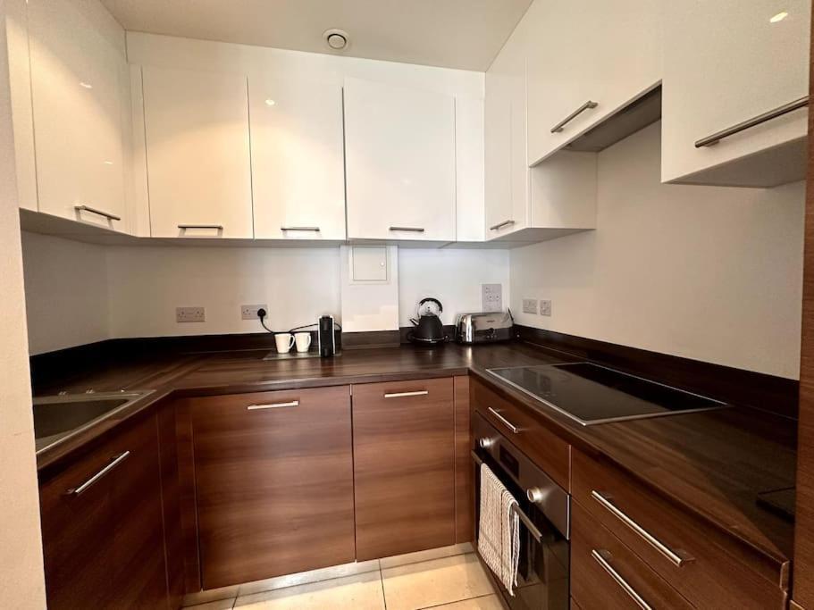 The Island & Cutty Sark Apartment ลอนดอน ภายนอก รูปภาพ